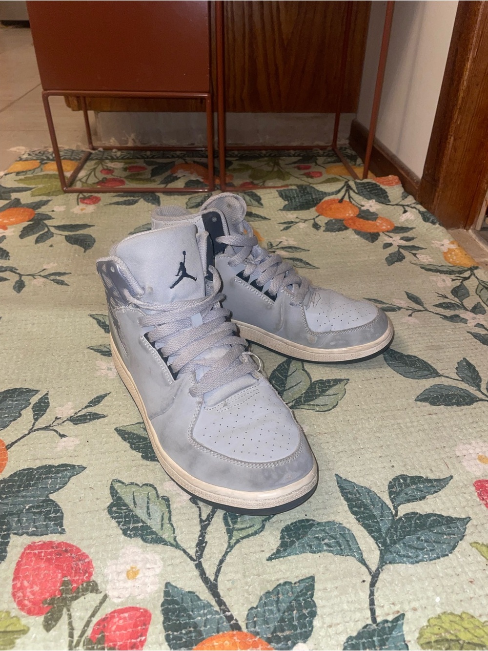 Nike Air Jordan 1 Flight 3 Retro in Cool Wolf Grey